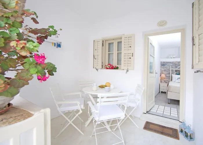 Katapoliani I Konukevi