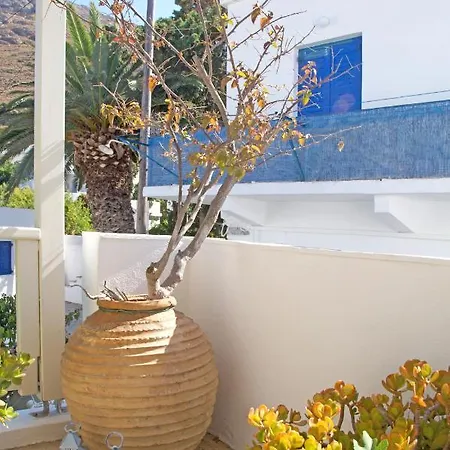 Katapoliani I Guest house